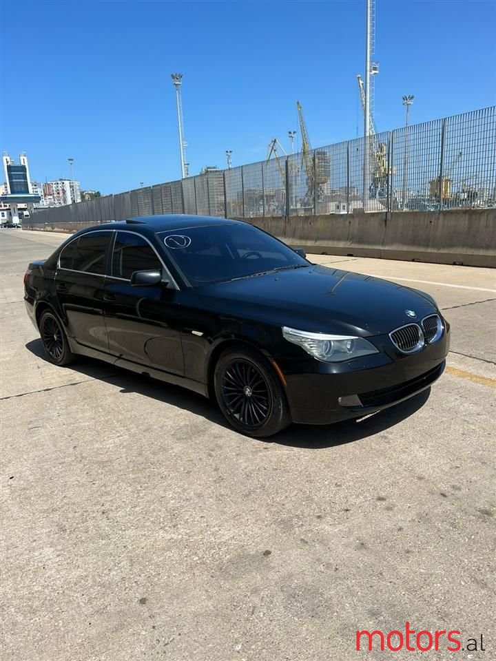 2008' BMW 528 photo #2