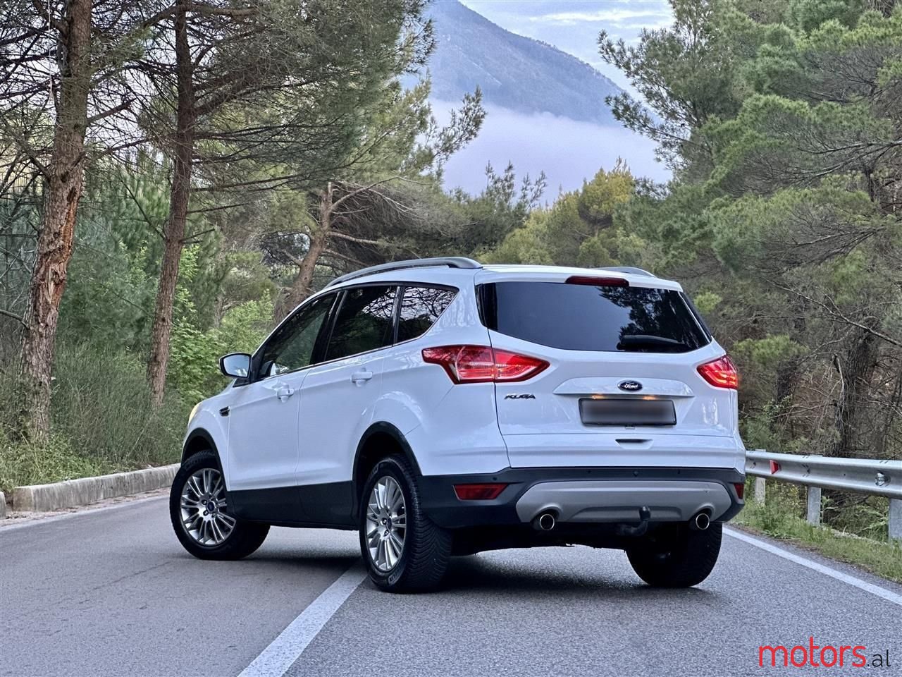 2013' Ford Kuga photo #2