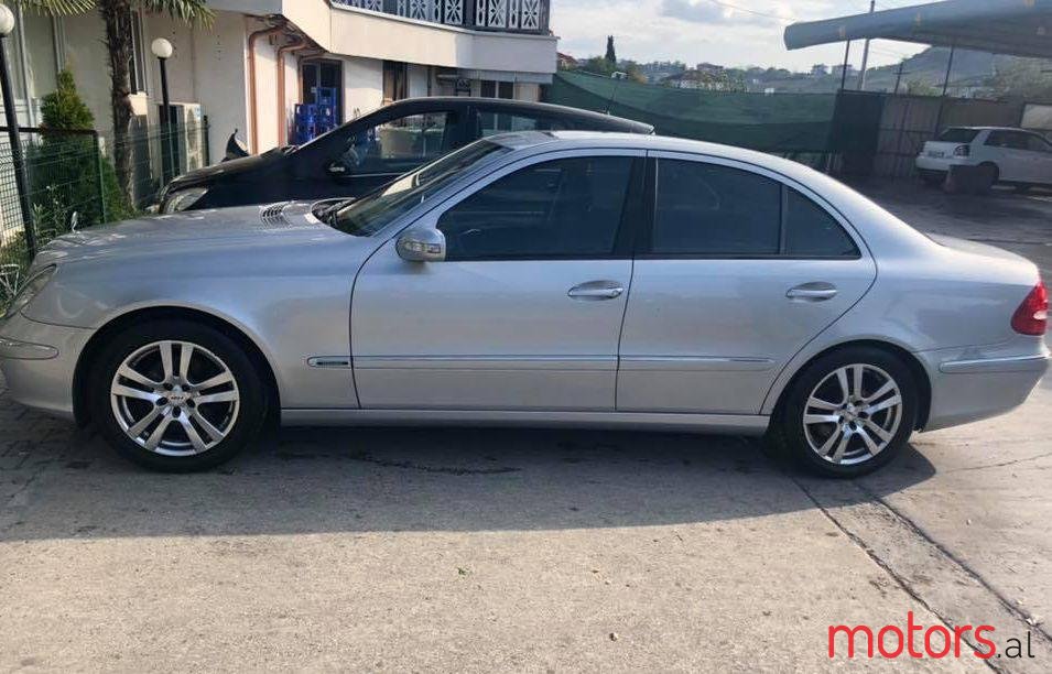 2003' Mercedes-Benz E 240 photo #1