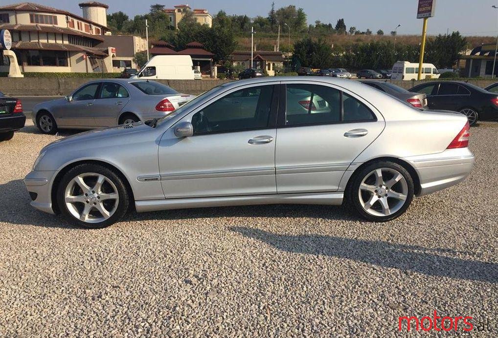 2005' Mercedes-Benz C 220 photo #1
