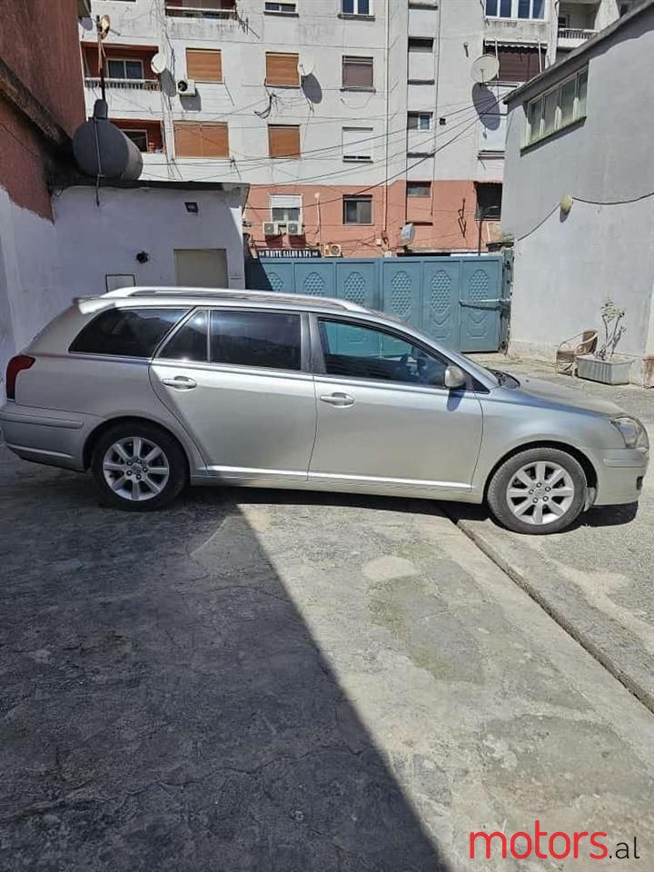 2009' Toyota Avensis photo #3