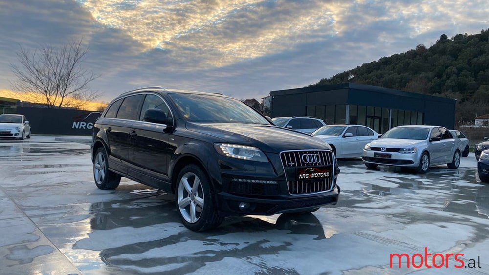 2011' Audi Q7 photo #2