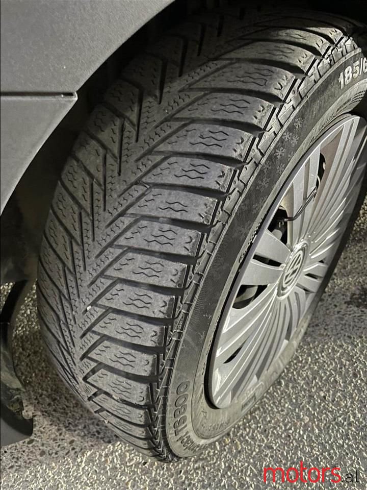 2012' Volkswagen Polo photo #4