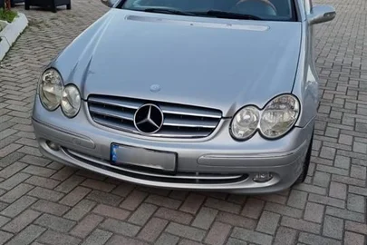 2004' Mercedes-Benz CLK 270