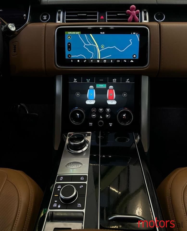 2020' Land Rover Range Rover photo #6