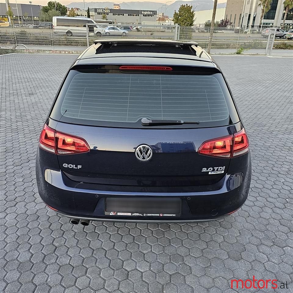 2015' Volkswagen Golf photo #5