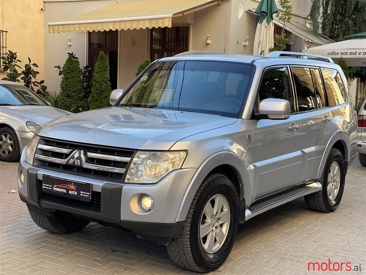 2008' Mitsubishi Pajero photo #6