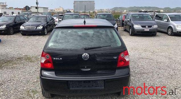 2004' Volkswagen Polo photo #2