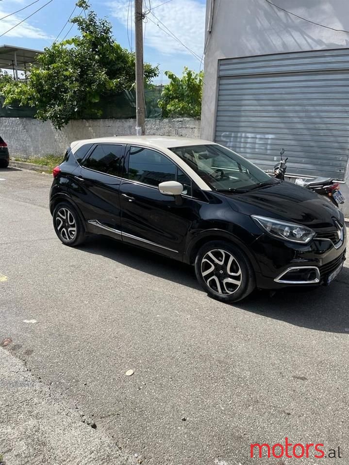 2014' Renault Capture photo #3