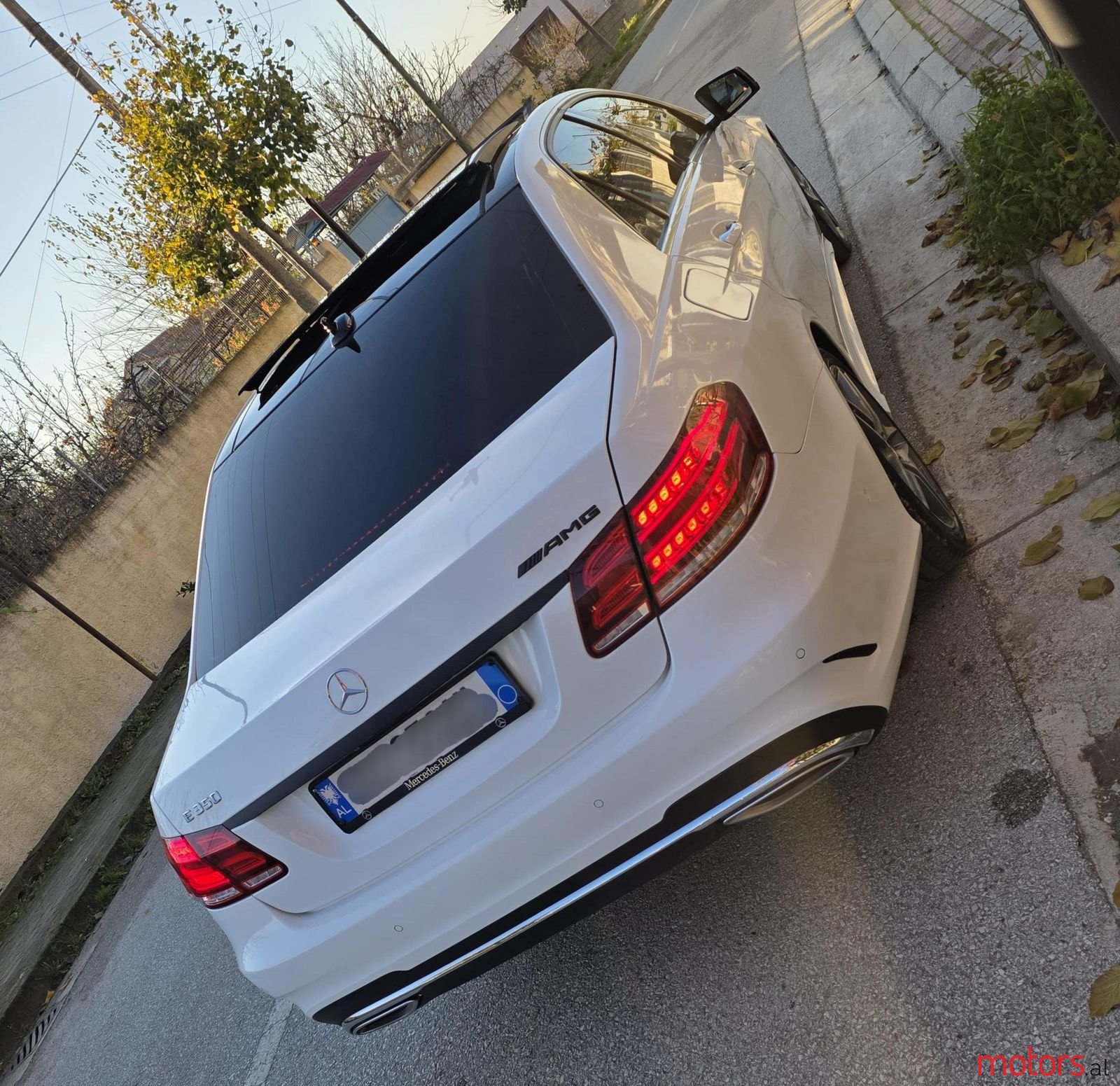 2015' Mercedes-Benz E 350 photo #3