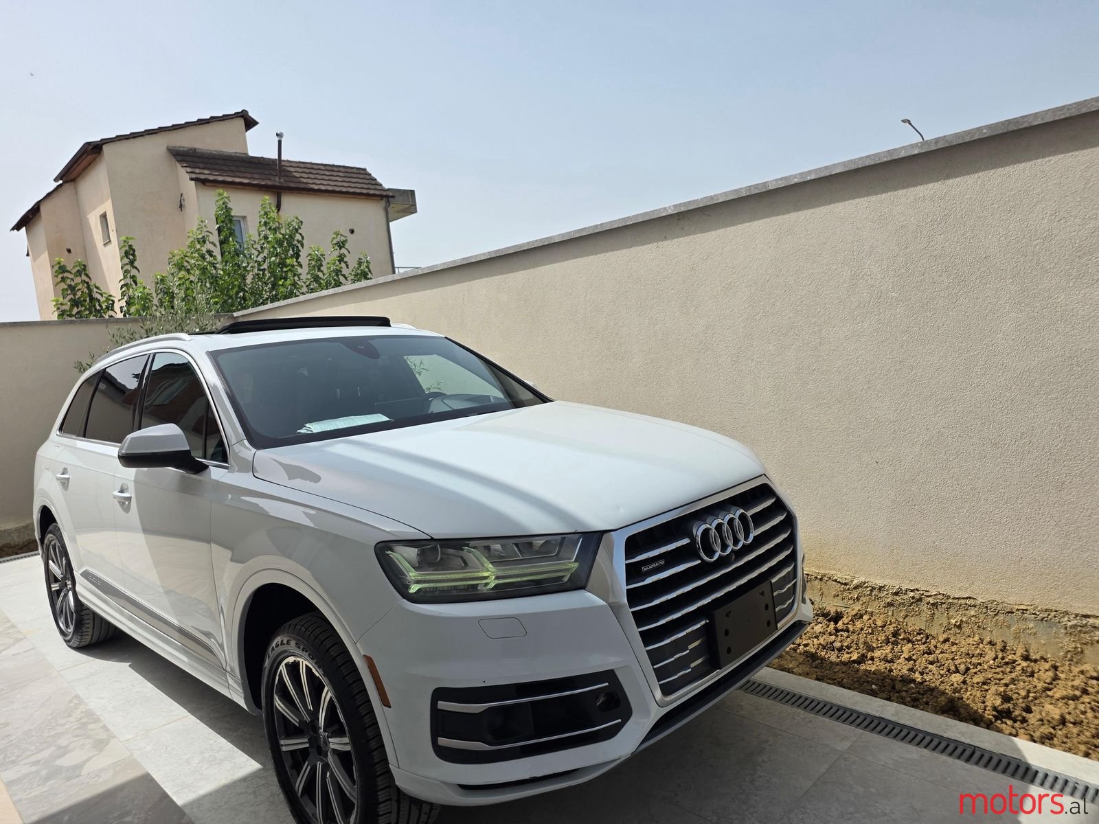 2017' Audi Q7 photo #2