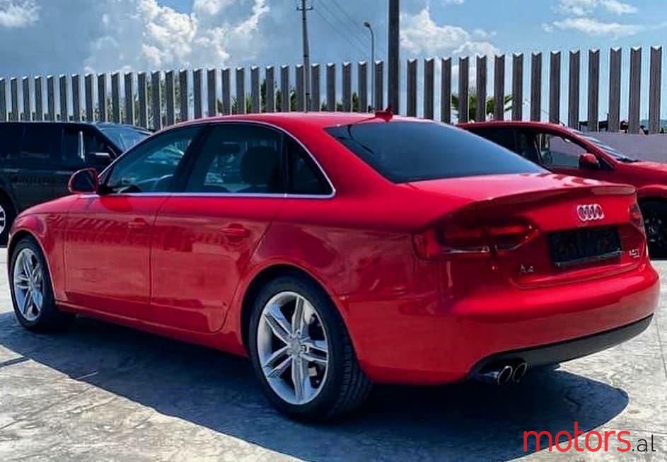 2010' Audi A4 photo #2