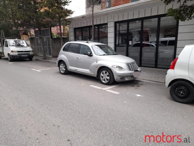 2002' Chrysler PT Cruiser photo #1