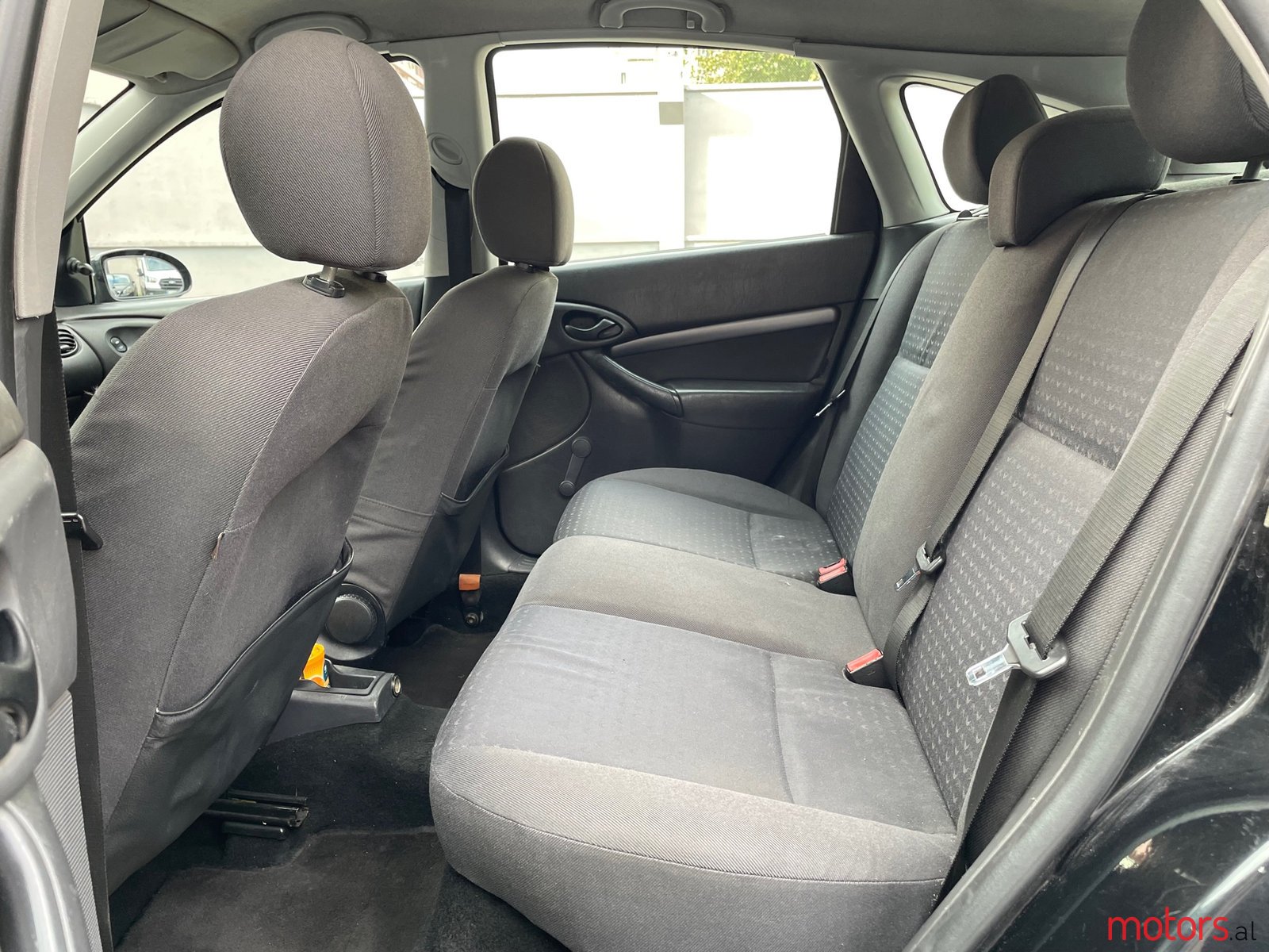 2004' Ford Focus photo #4