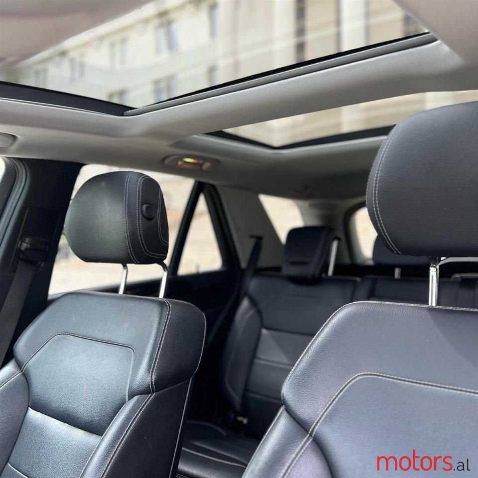 2013' Mercedes-Benz ML 350 photo #3