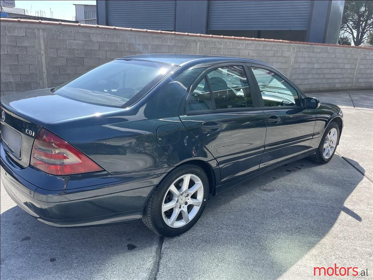 2005' Mercedes-Benz C 220 photo #2