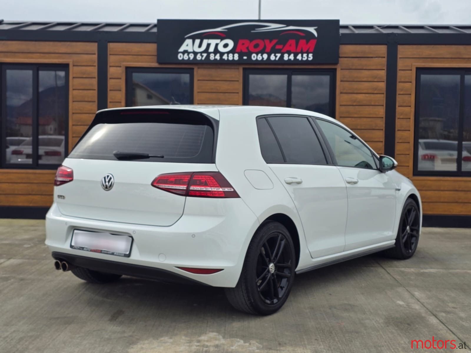 2014' Volkswagen Golf photo #4