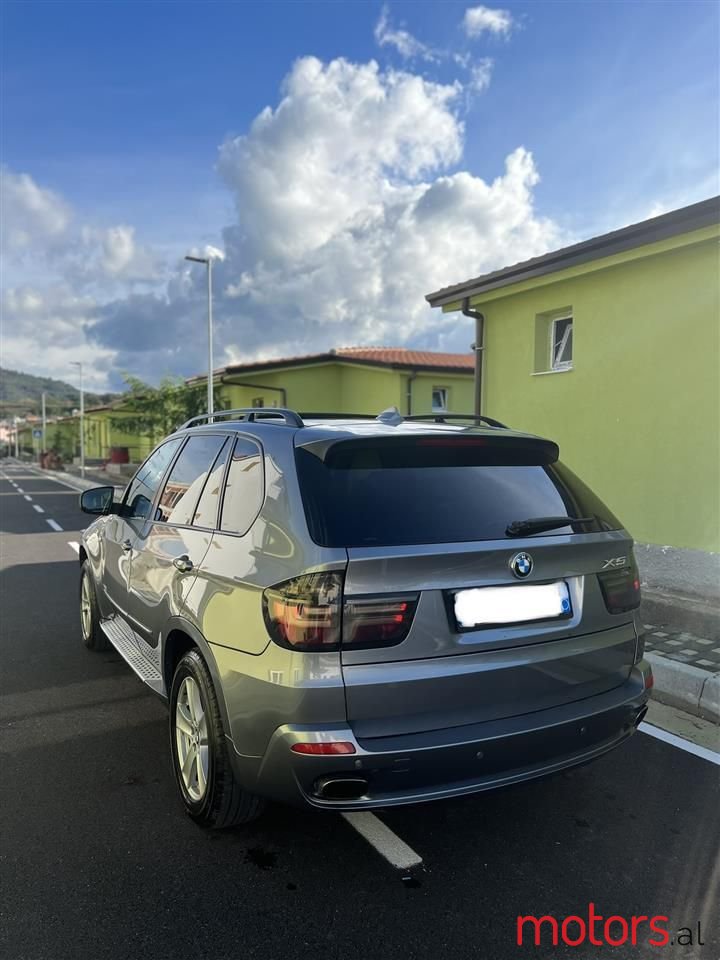 2010' BMW X5 photo #6