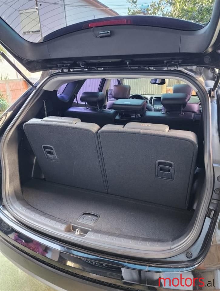 2013' Hyundai Santa Fe photo #4