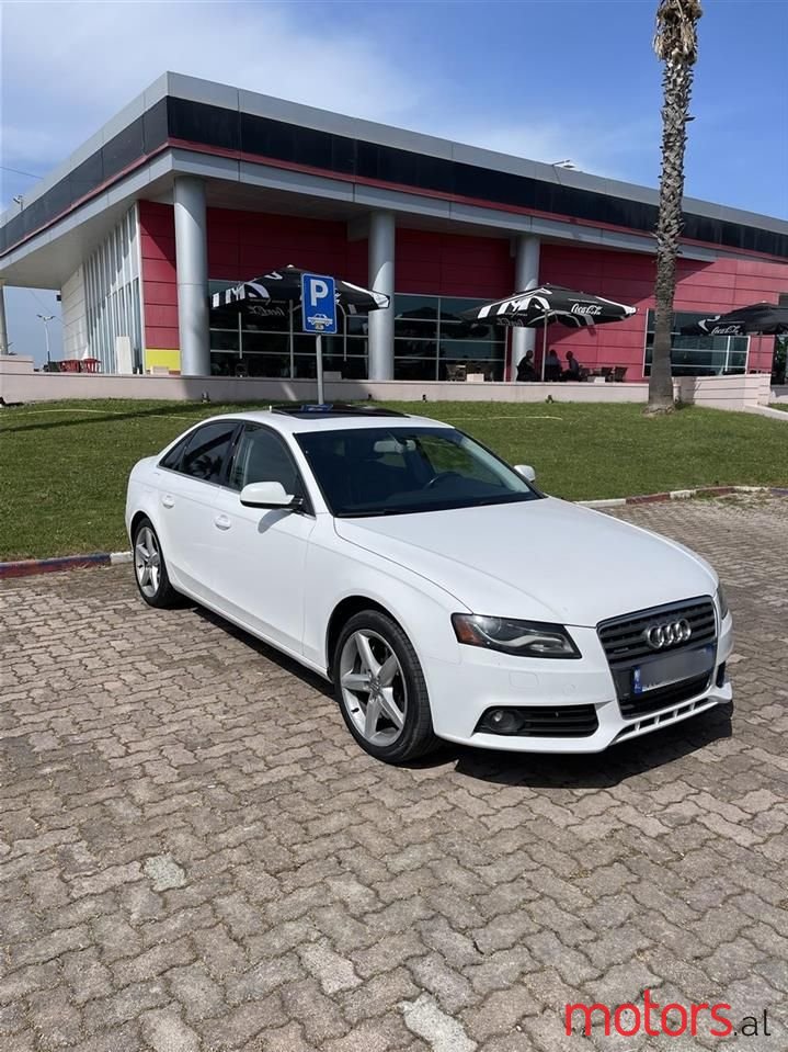 2012' Audi A4 photo #1