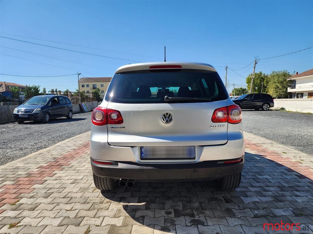 2010' Volkswagen Tiguan photo #6