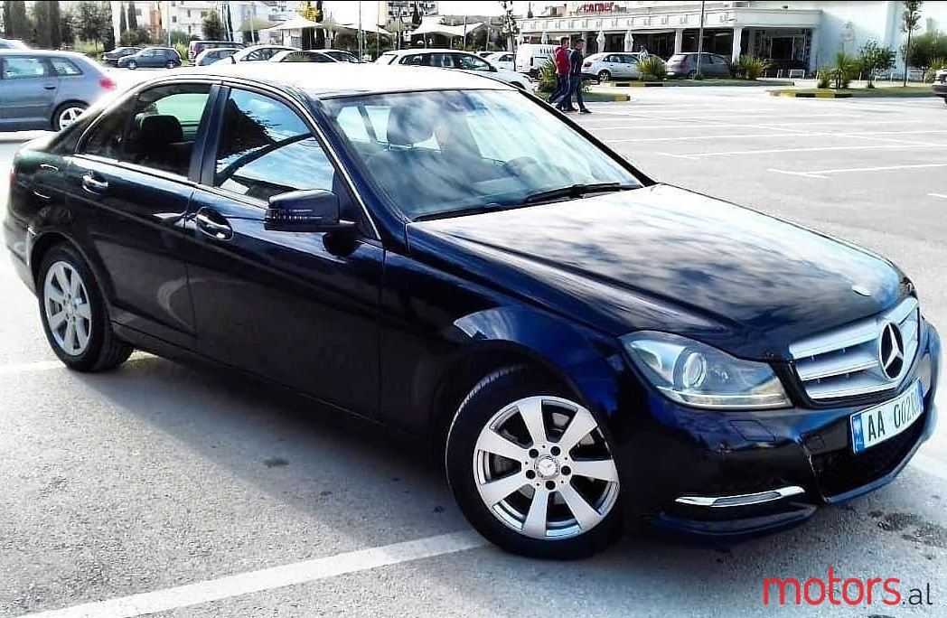 2013' Mercedes-Benz C 220 photo #1