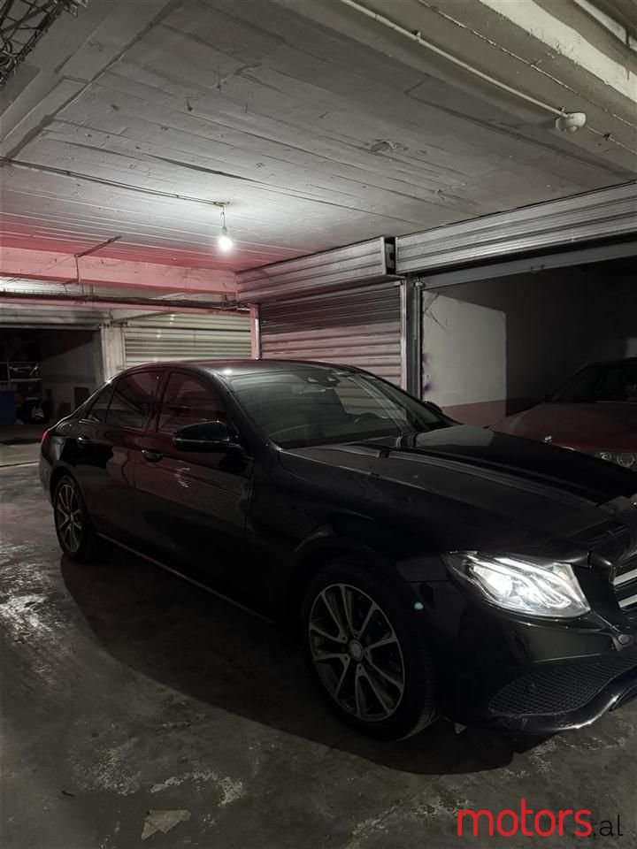 2016' Mercedes-Benz E 220 photo #6