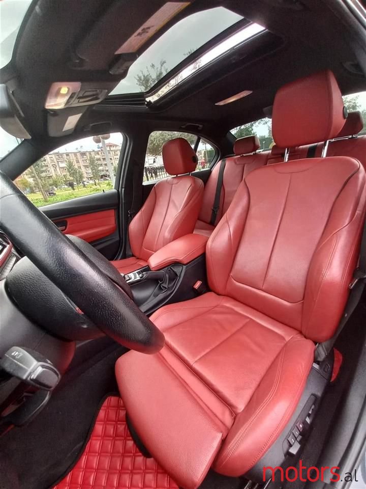 2013' BMW 328 photo #6