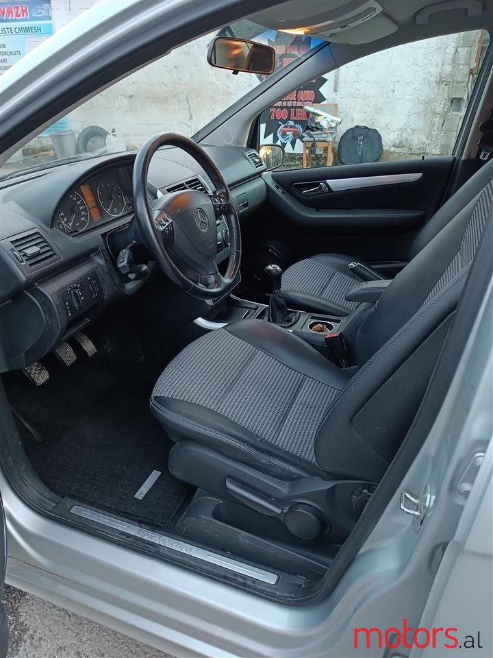 2007' Mercedes-Benz A 150 photo #3