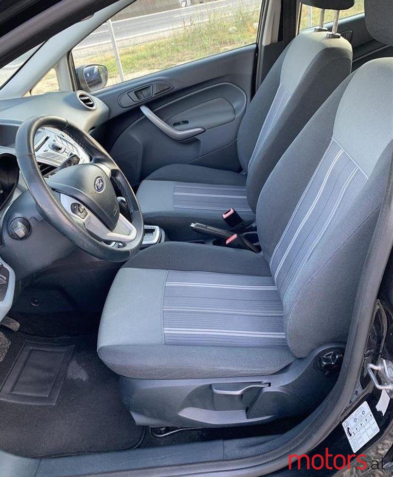 2010' Ford Fiesta photo #1