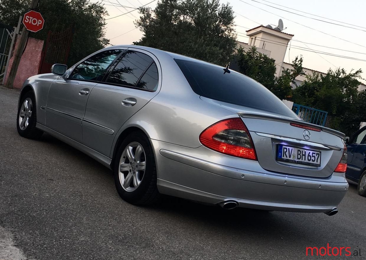 2006' Mercedes-Benz E 200 photo #1