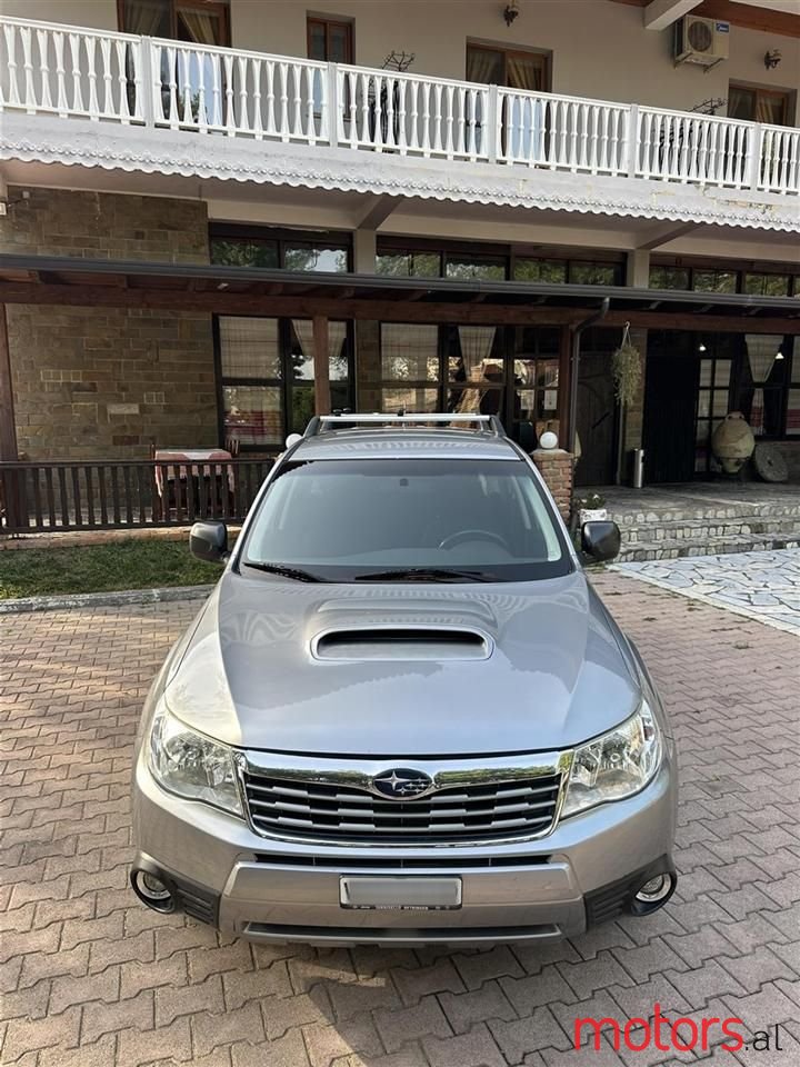 2010' Subaru Forester photo #1