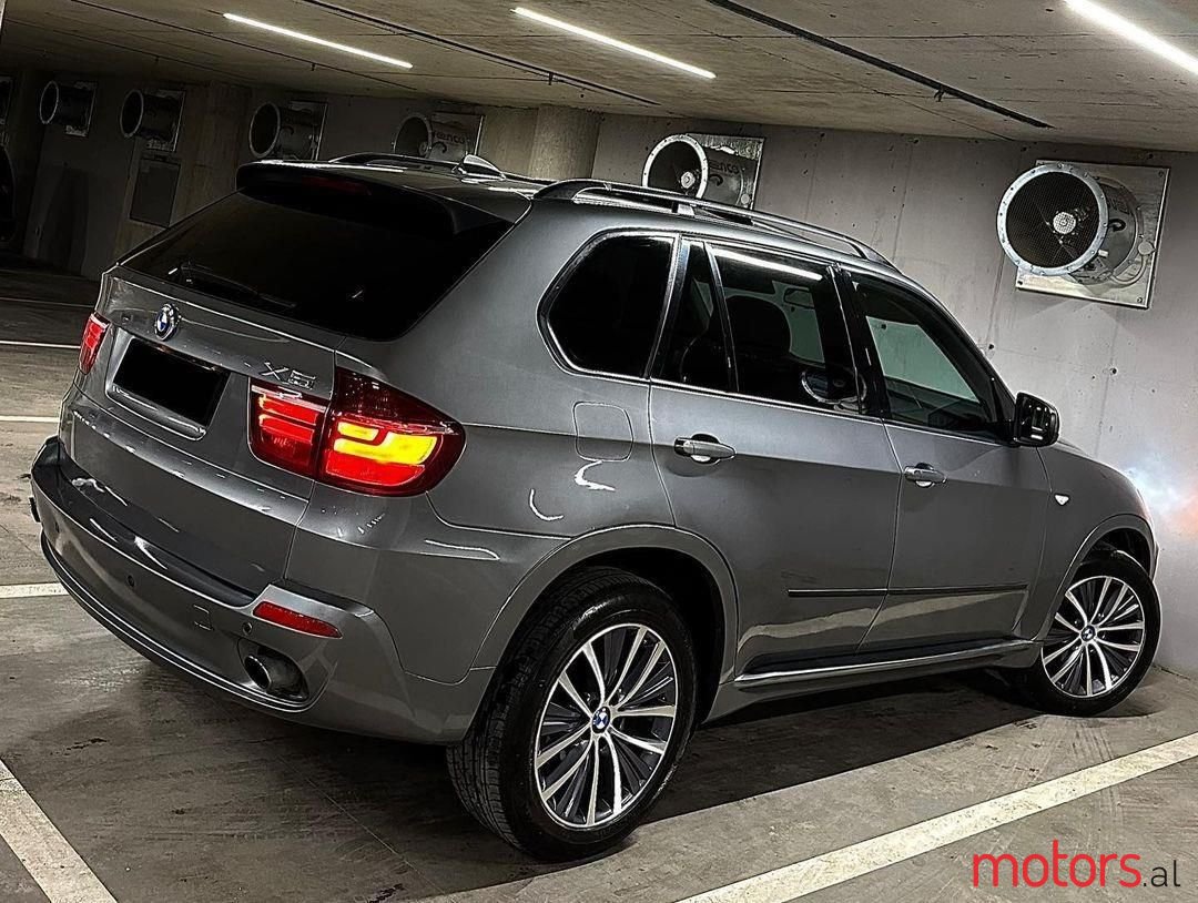2010' BMW X5 photo #5