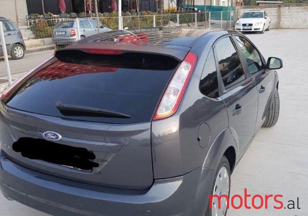 2010' Ford Focus photo #1