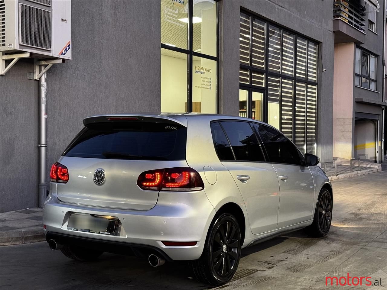 2010' Volkswagen Golf photo #6