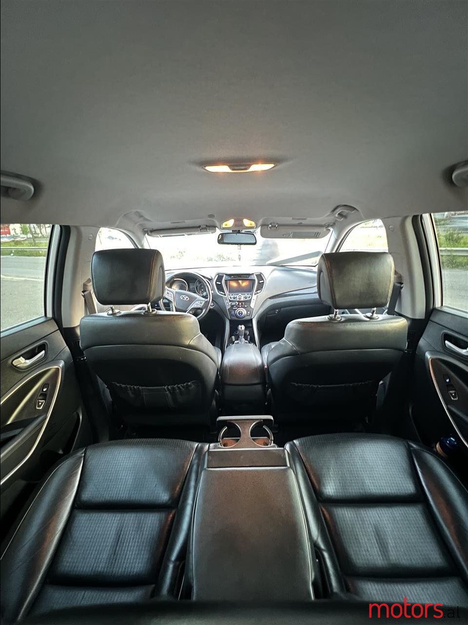 2013' Hyundai Santa Fe photo #6