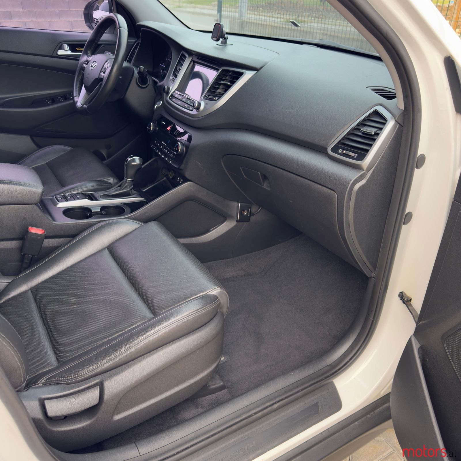 2016' Hyundai Tucson photo #6