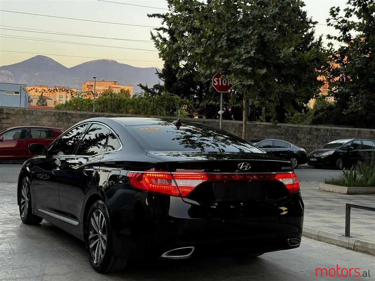 2012' Hyundai Grandeur photo #4