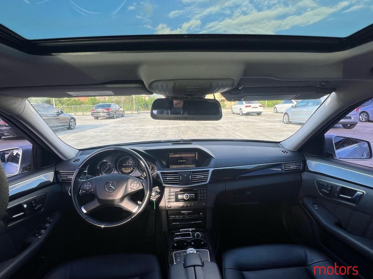 2013' Mercedes-Benz E 220 photo #5