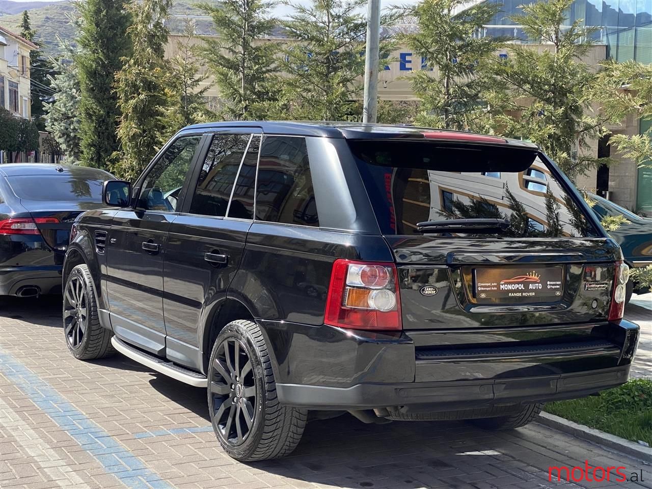 2009' Land Rover Range Rover Sport photo #1