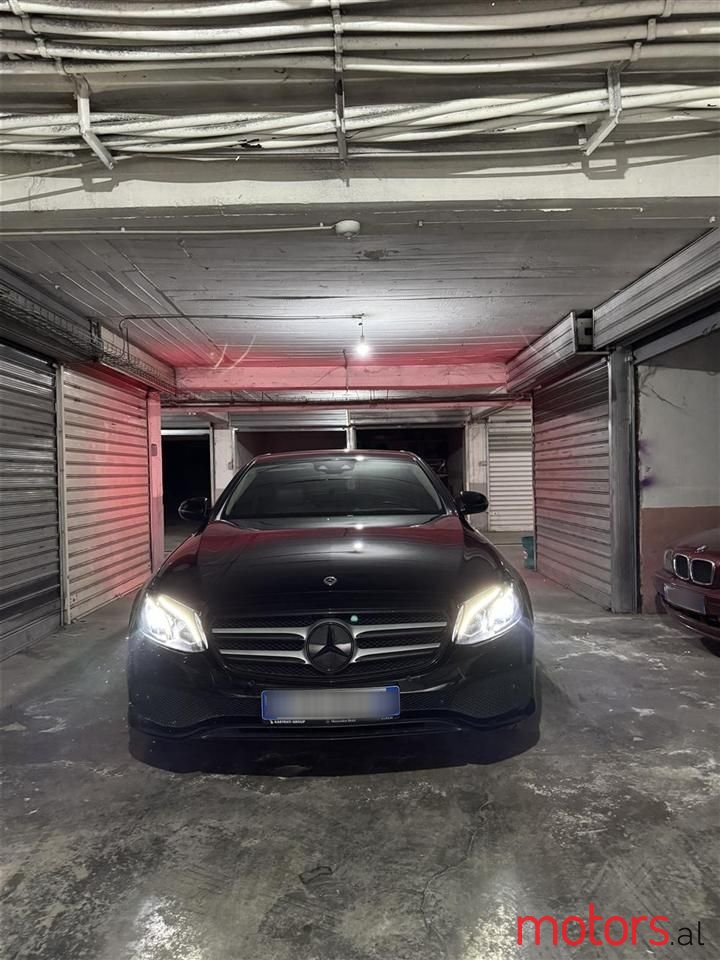 2016' Mercedes-Benz E 220 photo #5