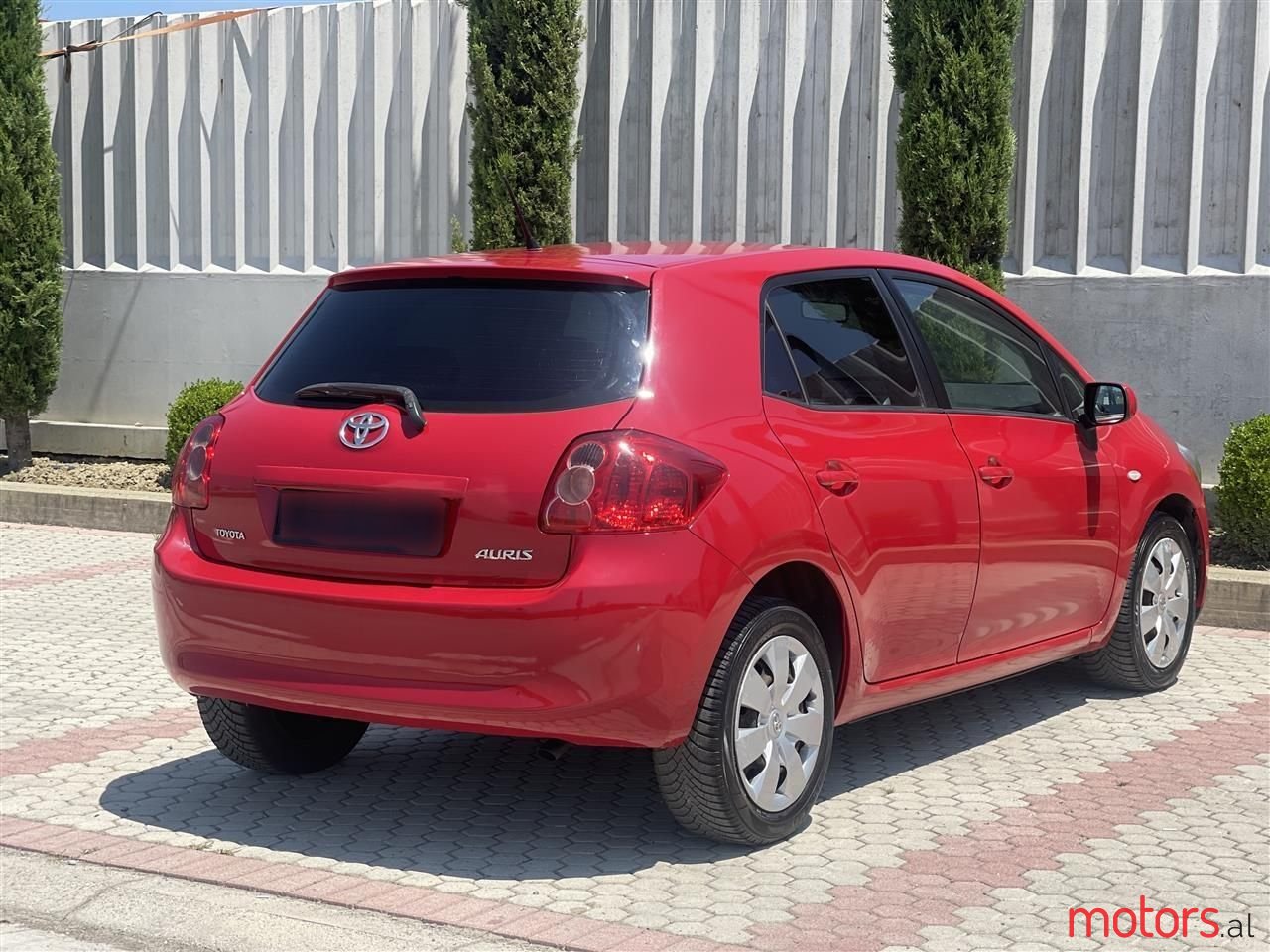 2008' Toyota Auris photo #3