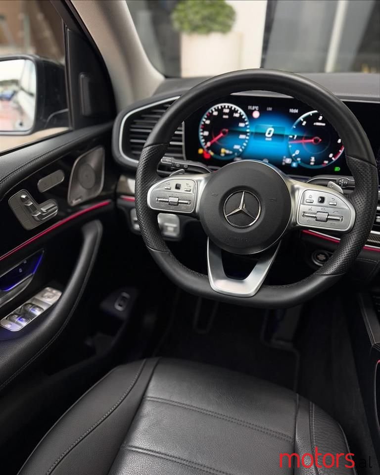 2022' Mercedes-Benz GLE 400 photo #6