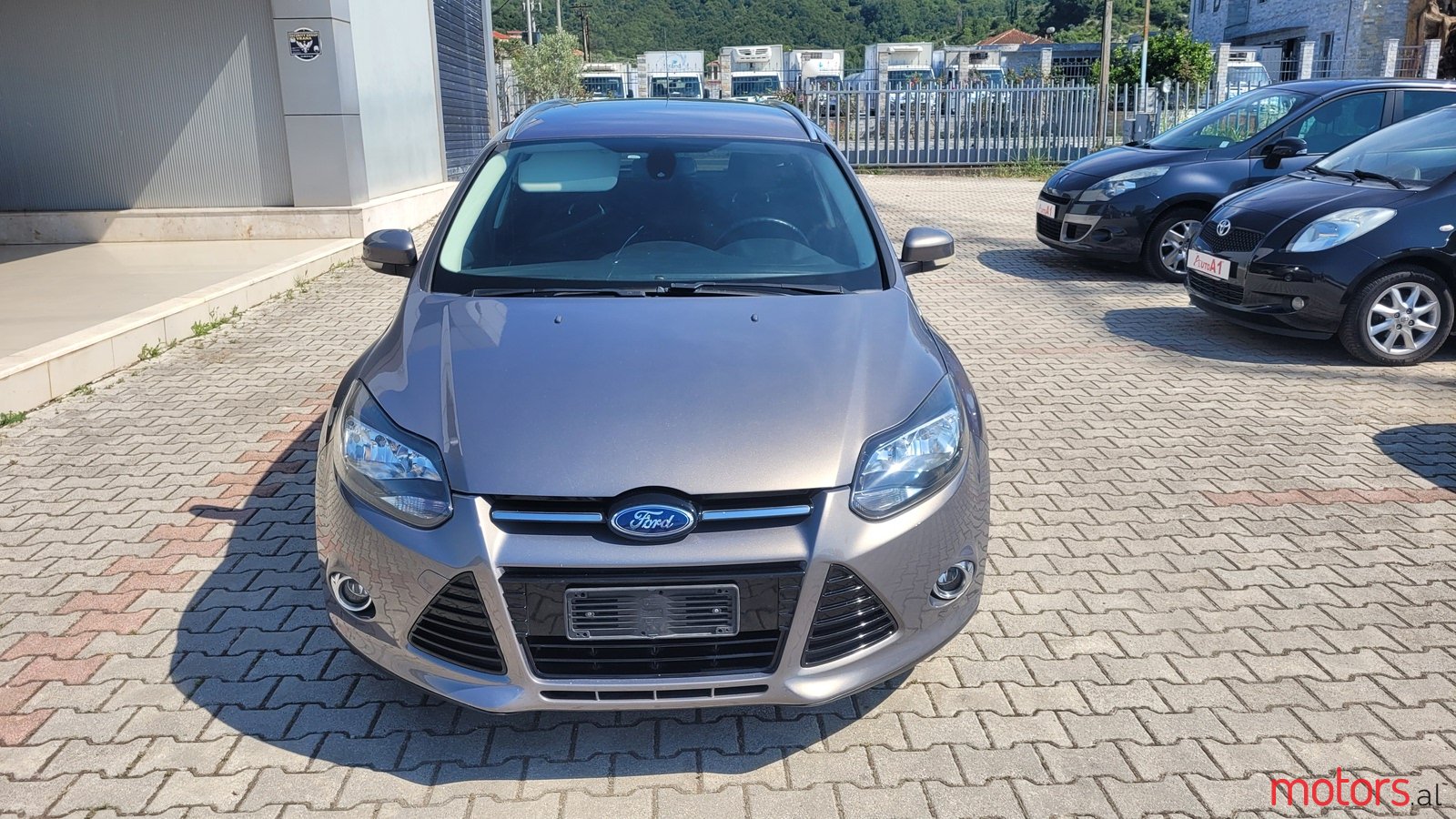 2014' Ford Focus Gri photo #1