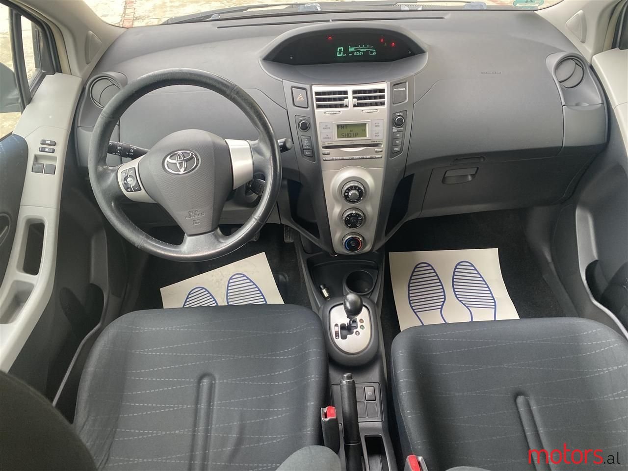 2006' Toyota Yaris photo #3
