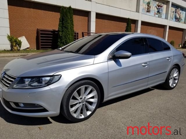 2012' Volkswagen Passat photo #3