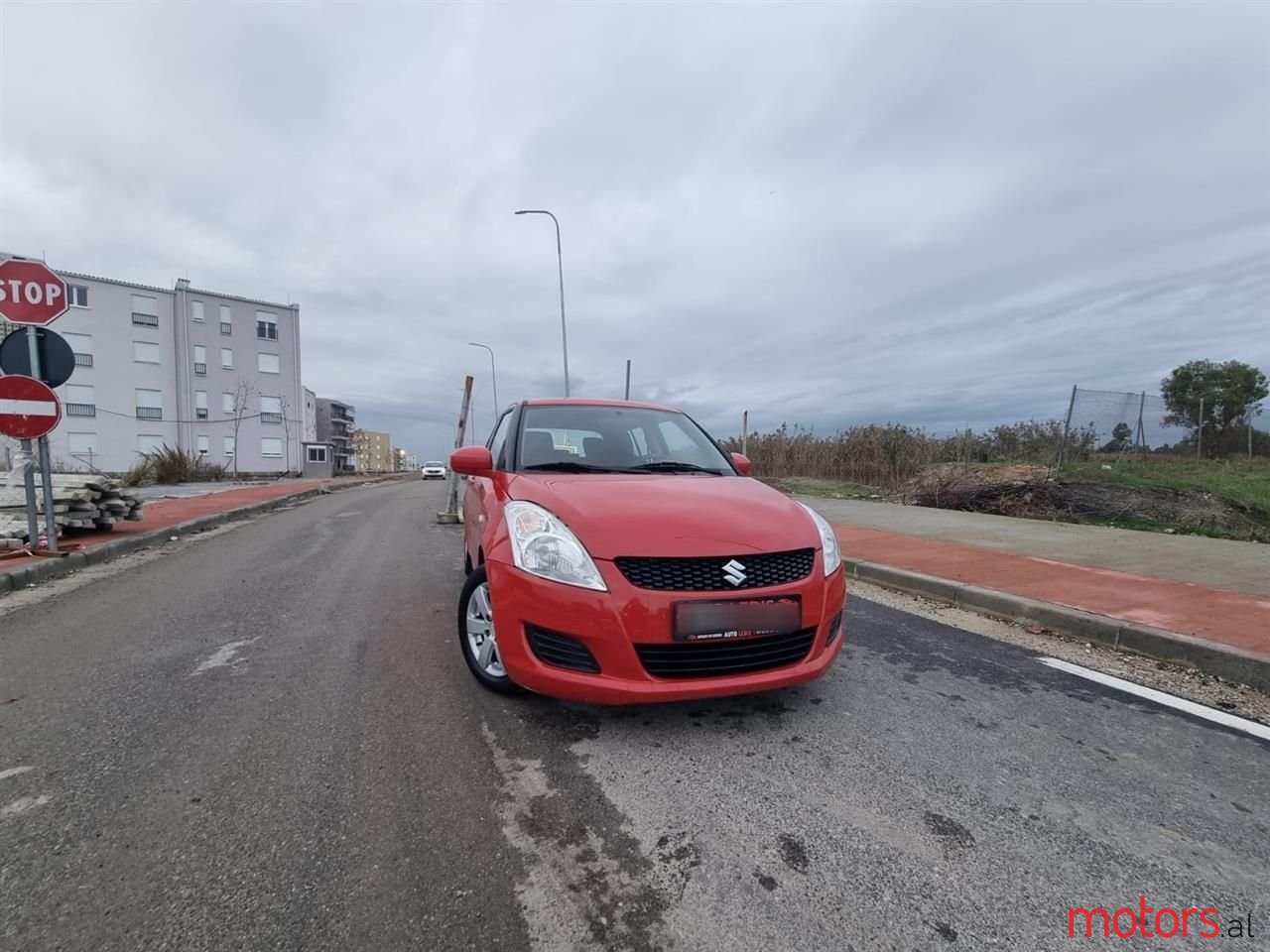 2010' Suzuki Swift photo #5