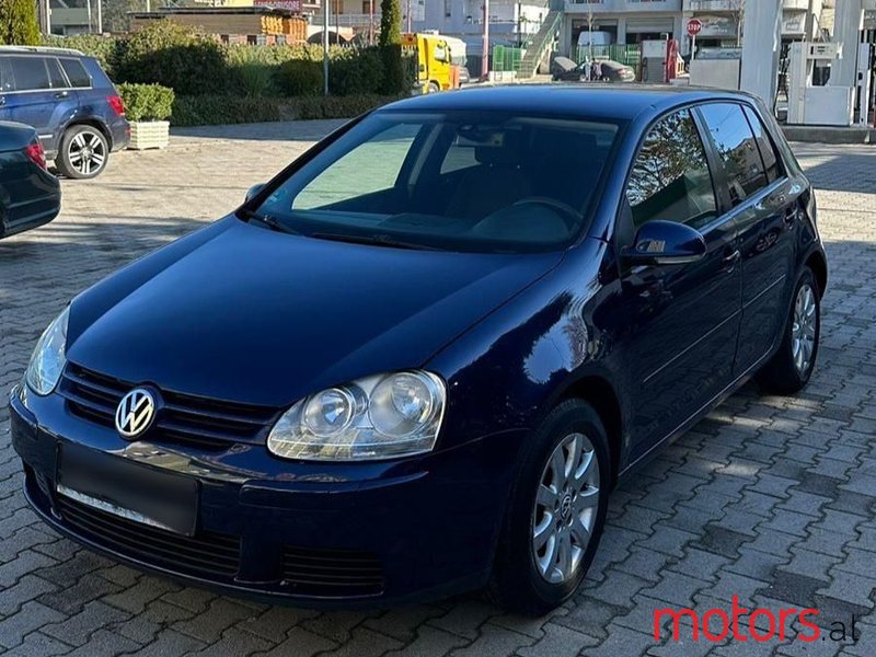 2005' Volkswagen Golf photo #1