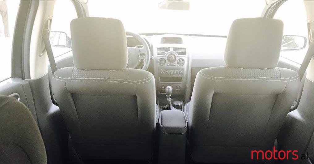 2006' Renault Megane photo #2