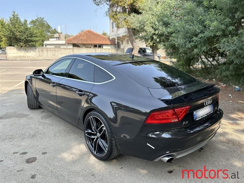 2013' Audi A7 photo #2